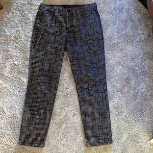 Like new condition NYDJ cropped pant